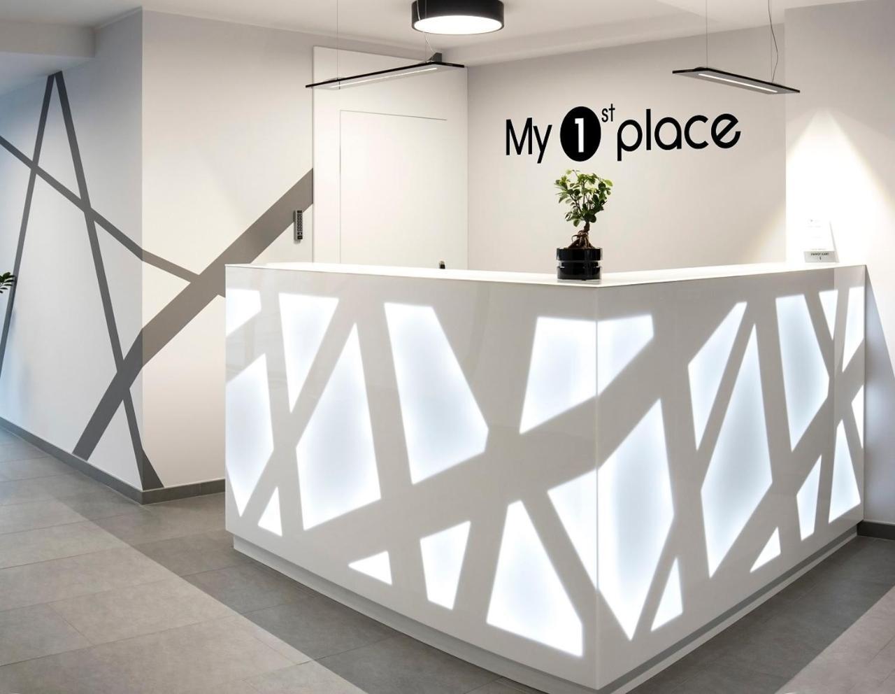 My 1St Place Poznan Aparthotel Esterno foto