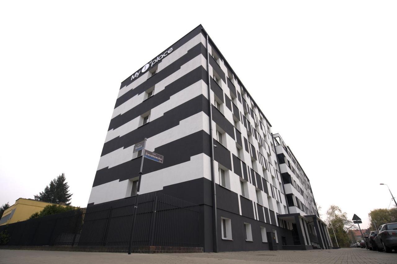 My 1St Place Poznan Aparthotel Esterno foto