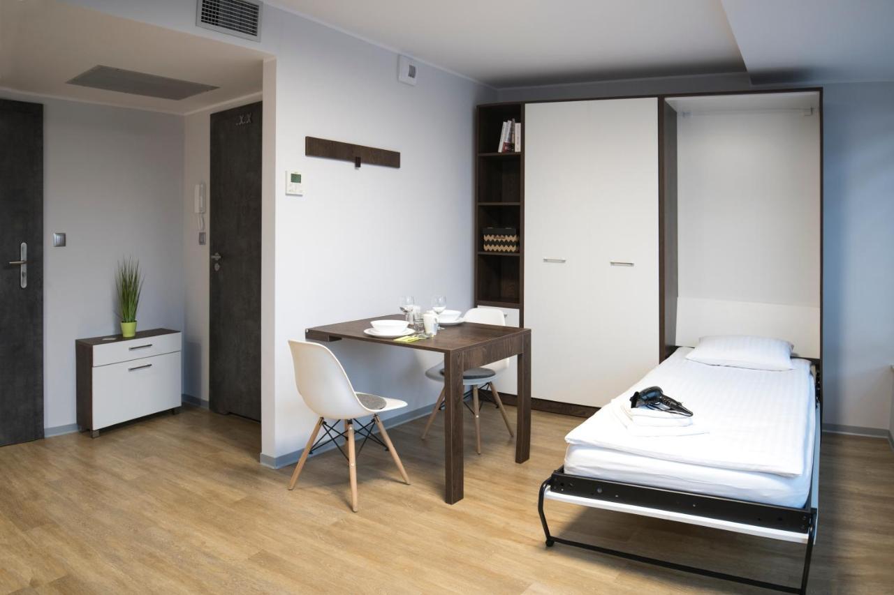 My 1St Place Poznan Aparthotel Esterno foto